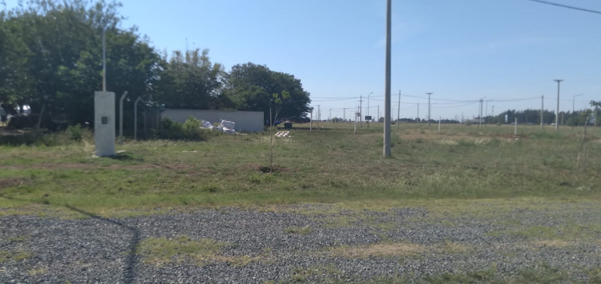 Terrenos loteo Palo Alto Barrio abierto Pueblo Esther de 300 m2 cada uno lotes N°23 y N°24 manzana F se venden juntos o separados