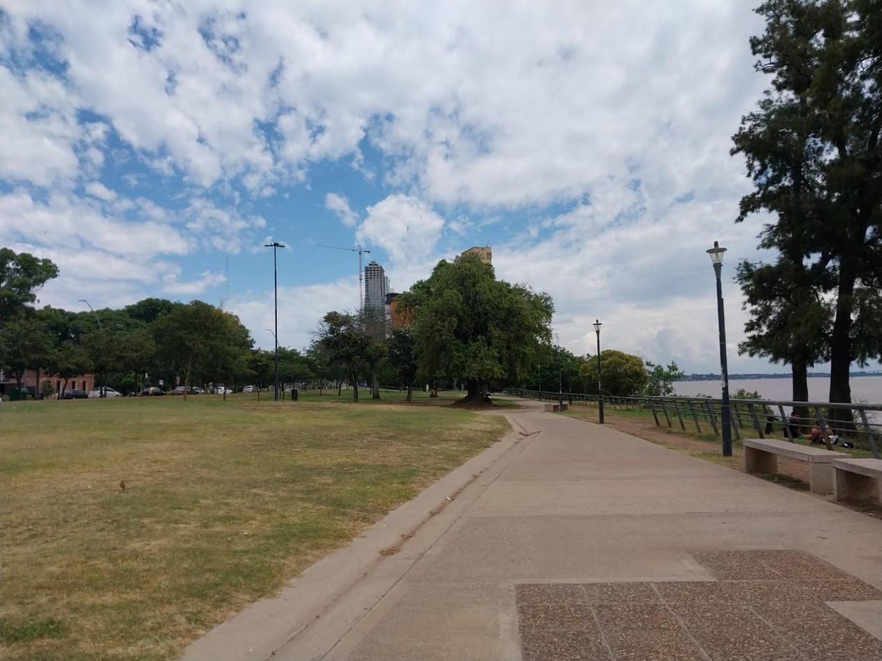 Departamento 1 dormitorio contrafrente con cochera reciclado bajas expensas excelente entorno