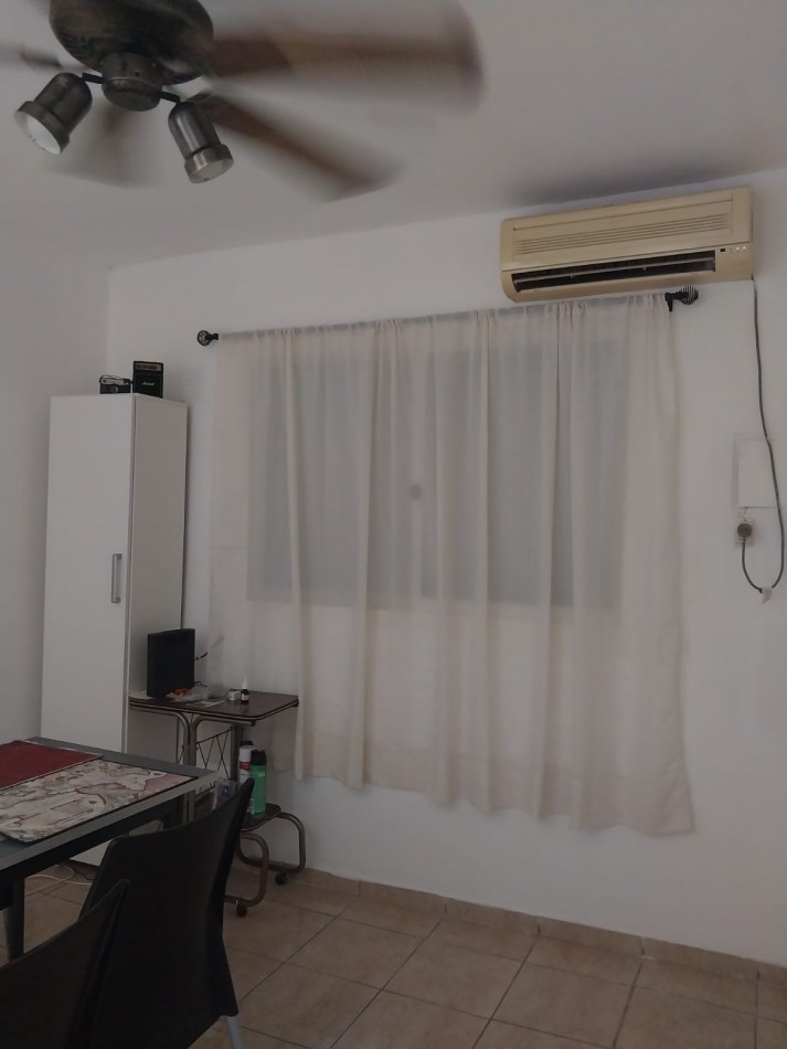 Departamento 1 dormitorio contrafrente con cochera reciclado bajas expensas excelente entorno