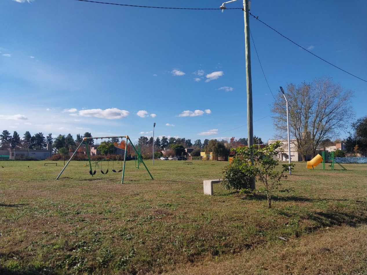 Roldan 2 TERRENOS JUNTOS O SEPARADOS PARTE EN ESQUINA SE ESUCHAN OFERTAS  BARRIO BOSQUE AZUL Valor Negociable