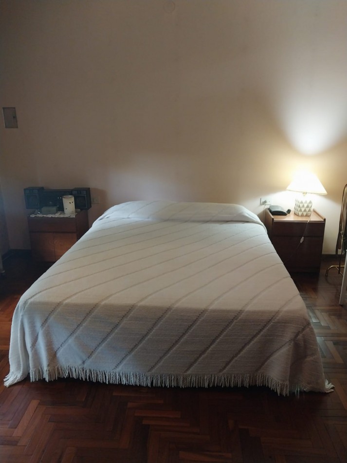 2 Casas en un amplio terreno cochera semicubierta se acepta permuta por propiedades en un 70% 