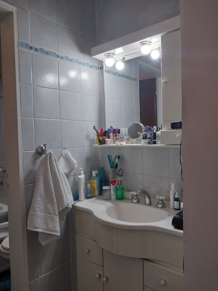 2 Casas en un amplio terreno cochera semicubierta se acepta permuta por propiedades en un 70% 