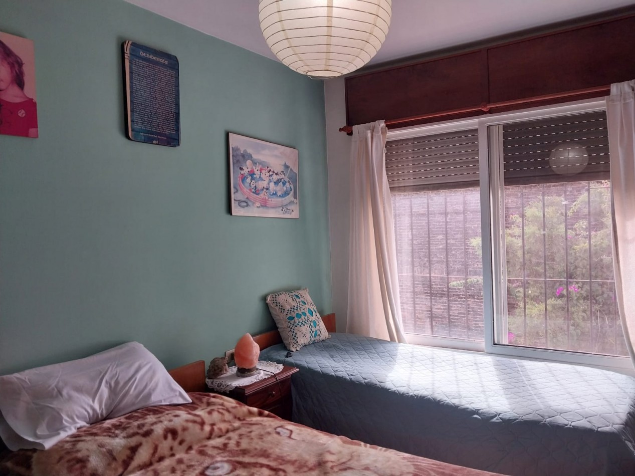 2 Casas en un amplio terreno cochera semicubierta se acepta permuta por propiedades en un 70% 