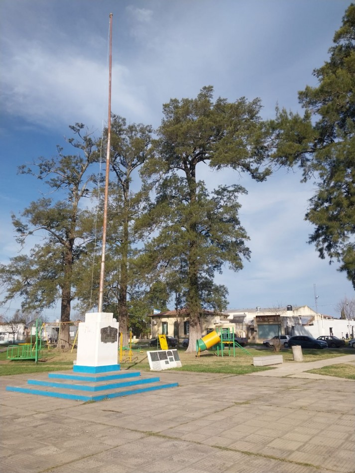 2 LOTES DE TERRENO JUNTOS O SEPARADOS 550 M2 EXCELENTE UBICACION CENTRICA SE ESCUCHAN OFERTAS