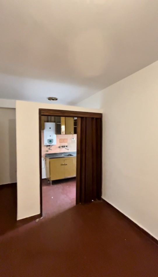Departamento 2 Dormitorios - Guemes 2036 1° piso con patio a metros del Rio y Boulevares