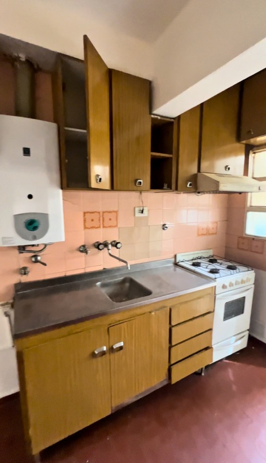 Departamento 2 Dormitorios - Guemes 2036 1° piso con patio a metros del Rio y Boulevares