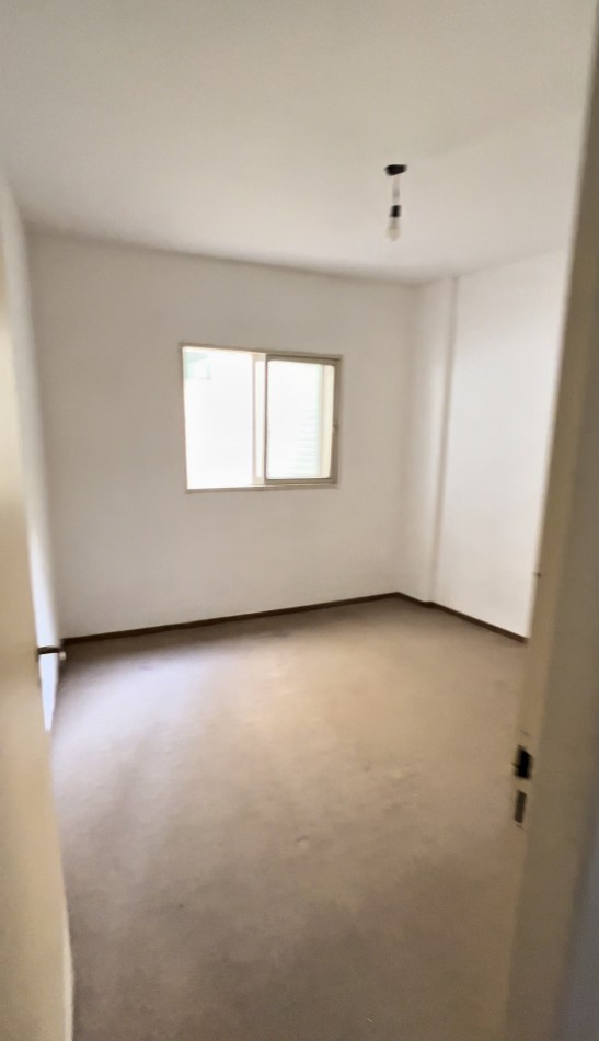Departamento 2 Dormitorios - Guemes 2036 1° piso con patio a metros del Rio y Boulevares