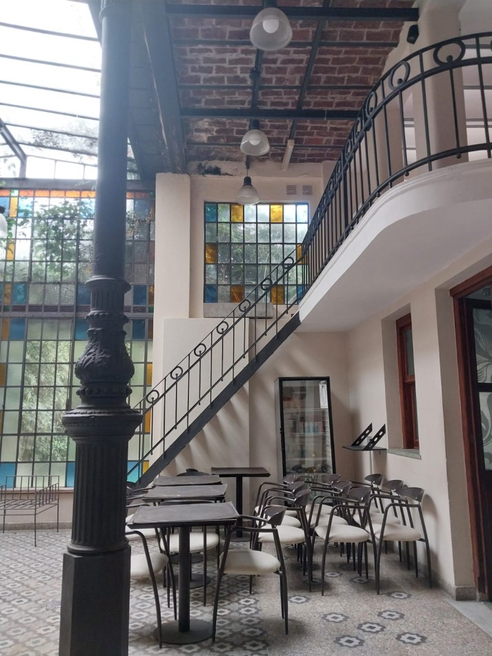 PROPIEDAD EN 2 PLANTAS  / CASA DE ESTILO ARQUITECTONICO USOS MULTIPLES IDEAL HOTEL / CONSULTORIOS / INSTITUCIONES / CONSTRUCTORAS