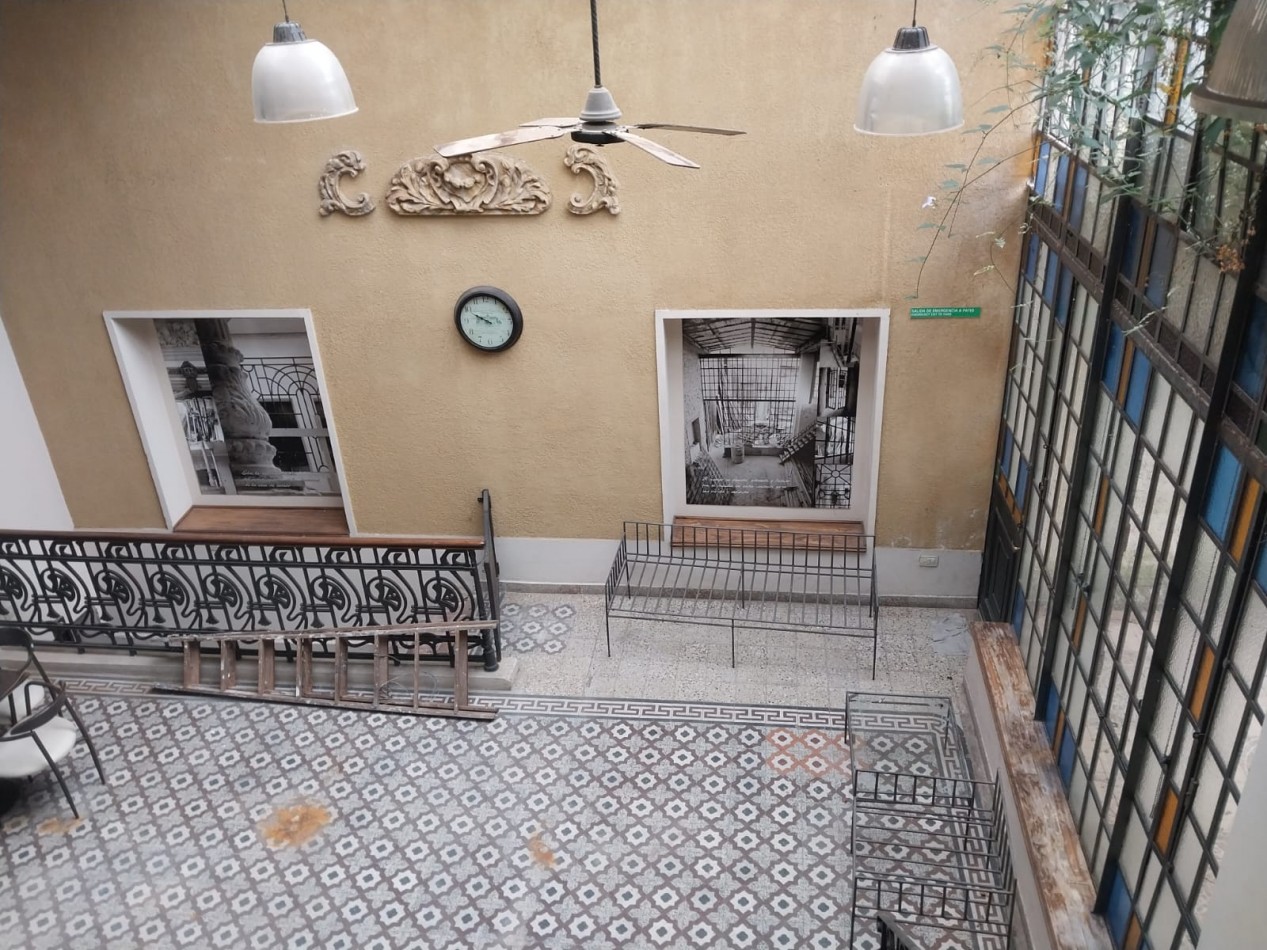 PROPIEDAD EN 2 PLANTAS  / CASA DE ESTILO ARQUITECTONICO USOS MULTIPLES IDEAL HOTEL / CONSULTORIOS / INSTITUCIONES / CONSTRUCTORAS