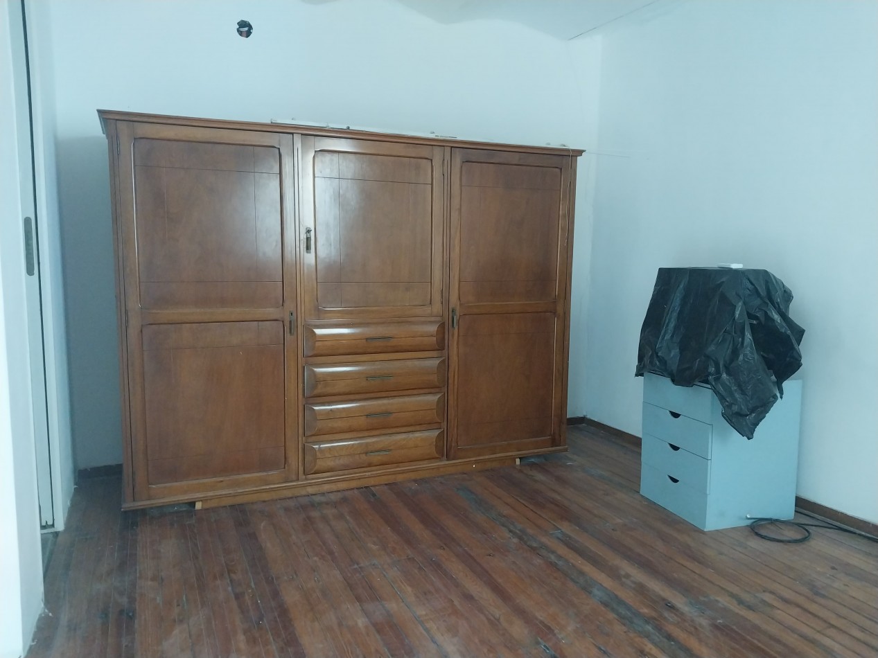 Departamento interno de pasillo estilo Loft sin expensas reciclado a nuevo barrio Abasto Mitre 2358