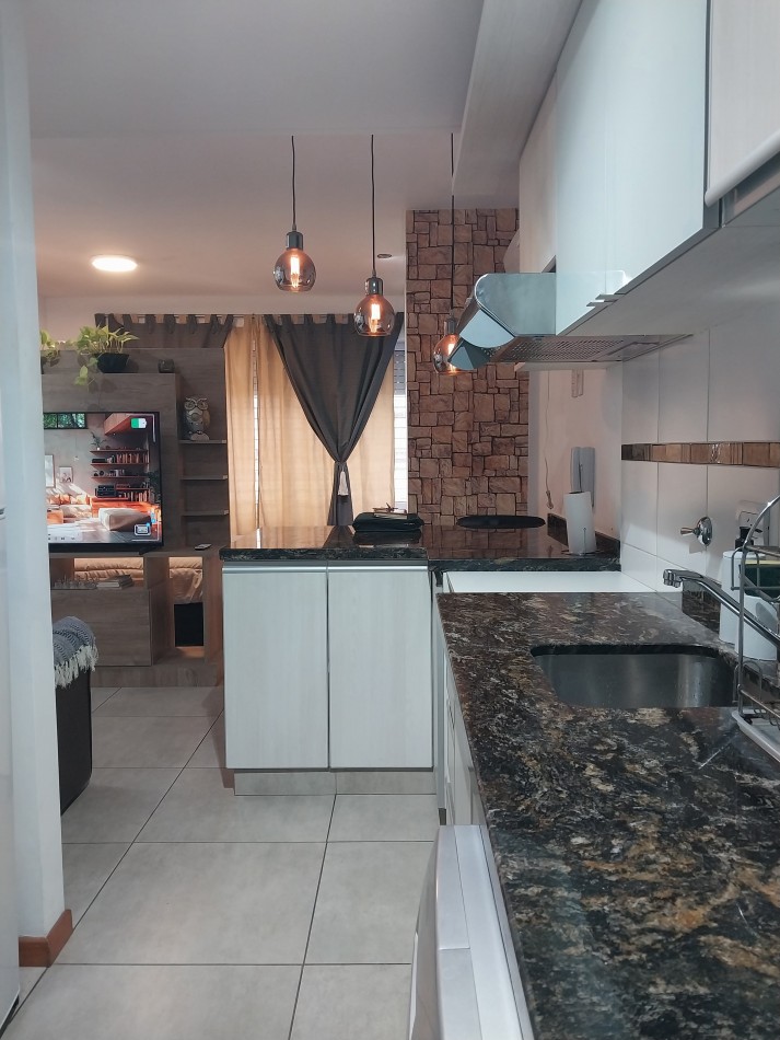 Departamento al frente Amoblado para 2 personas Monoambiente Centrico semi nuevo temporario con amenities minimo 3 dias