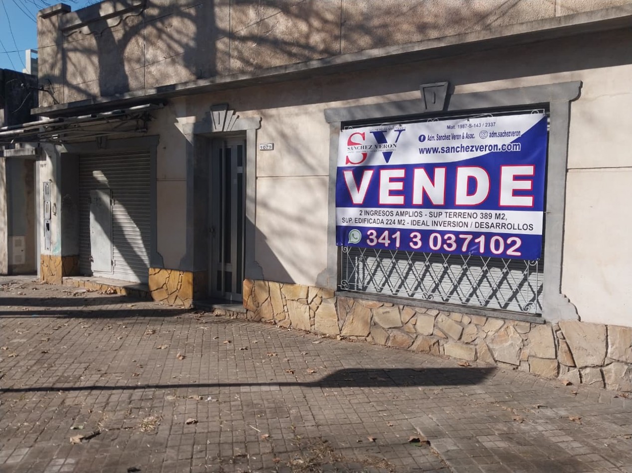 3 Propiedades (2 casas mas terreno) mas local comercial 2 ingresos en un mismo terreno de 389 m2 en 