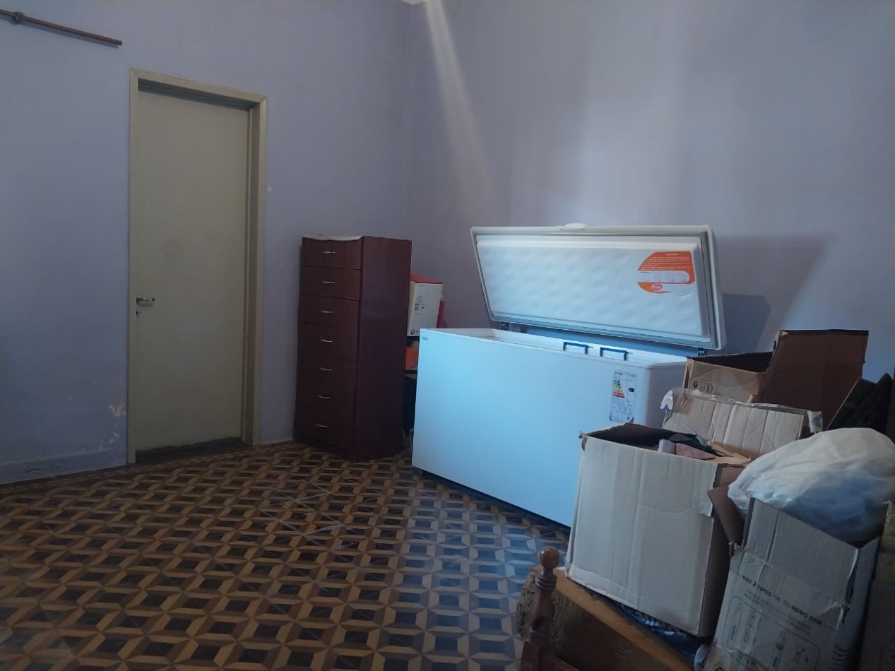 3 Propiedades (2 casas mas terreno) mas local comercial 2 ingresos en un mismo terreno de 389 m2 en 