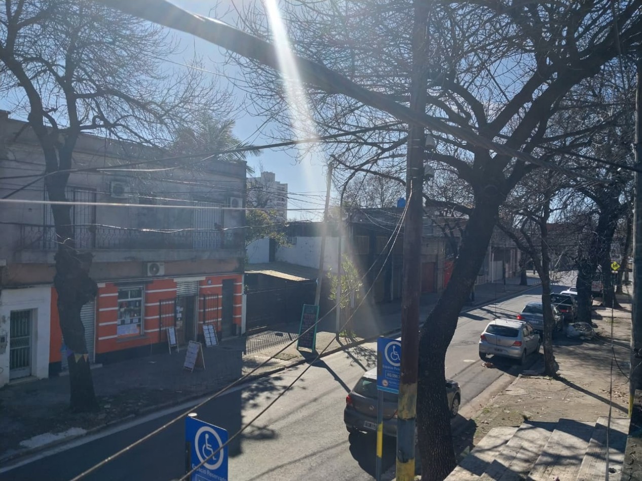 3 Propiedades (2 casas mas terreno) mas local comercial 2 ingresos en un mismo terreno de 389 m2 en 