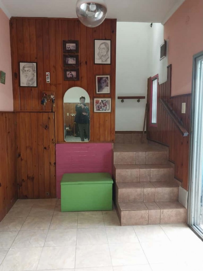 Departamento Interno de Pasillo sin expensas amplio 2 plantas patio terraza asador se aceptar permuta por inferior con patio zona centro