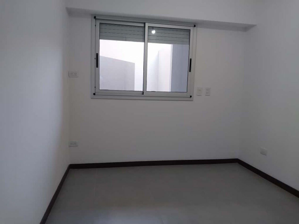 Departamento 1 dormitorio a estrenar con patio FINANCIACION CUOTAS  excelente ubicacion Facultades 1° piso contrafrente