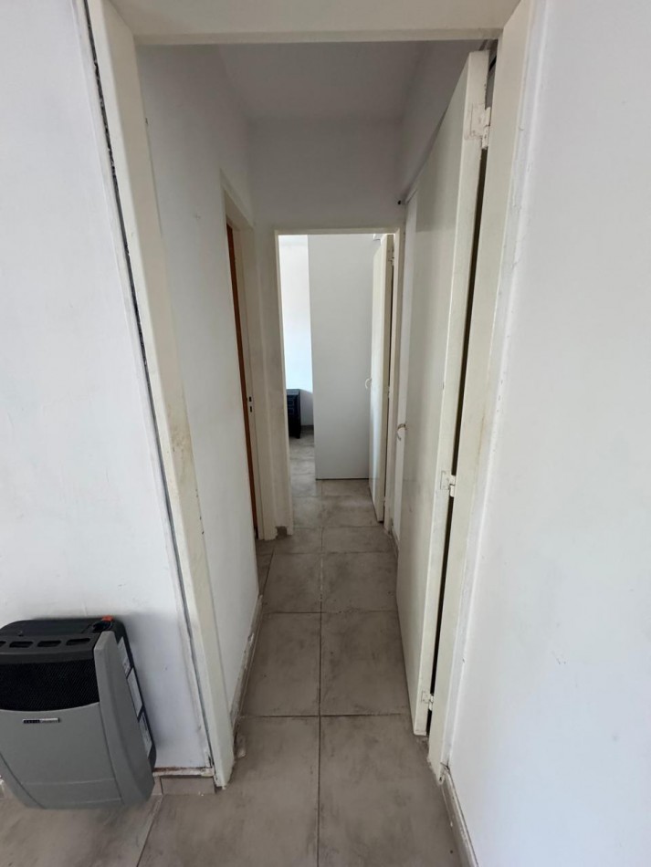 Departamento contrafrente lateral con balcon 1 dormitorios reciclado excelente ubicacion centrica  opcion amoblado bajas expensas