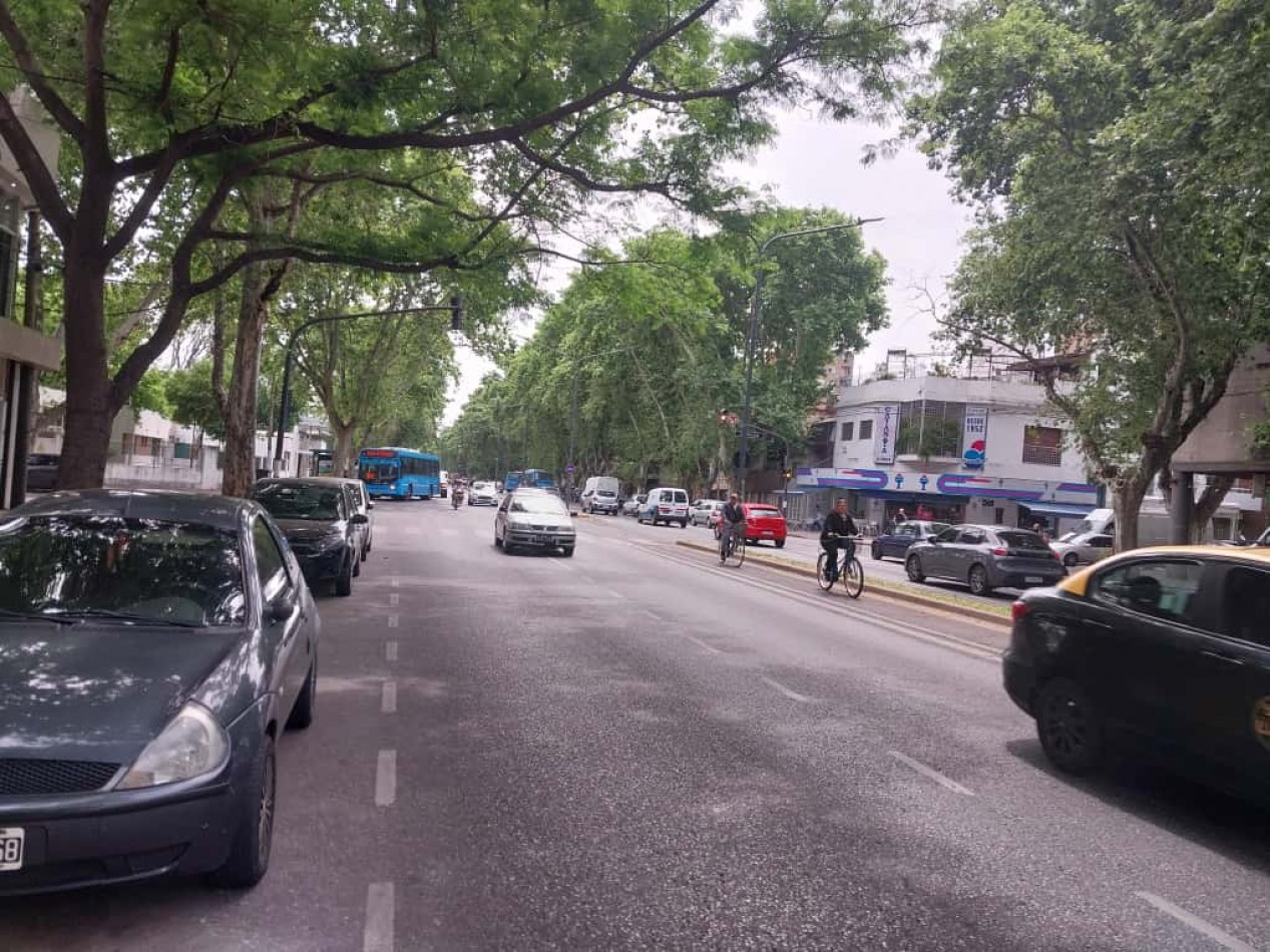 Terreno apto para desarrolladoras emprendimiento edilicio en altura altura maxima exceptiva PB. MAS 10 PISOS AVELLANEDA AL 1500