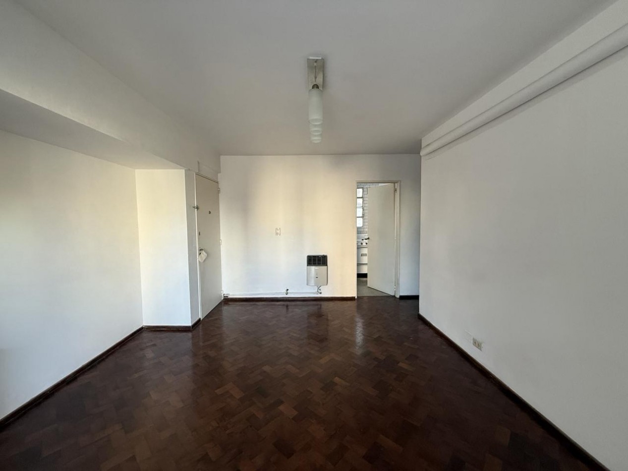 Departamento 1 dormitorio excelente al contrafrente amplia luminosidad y ventilacion España al 400 6to piso