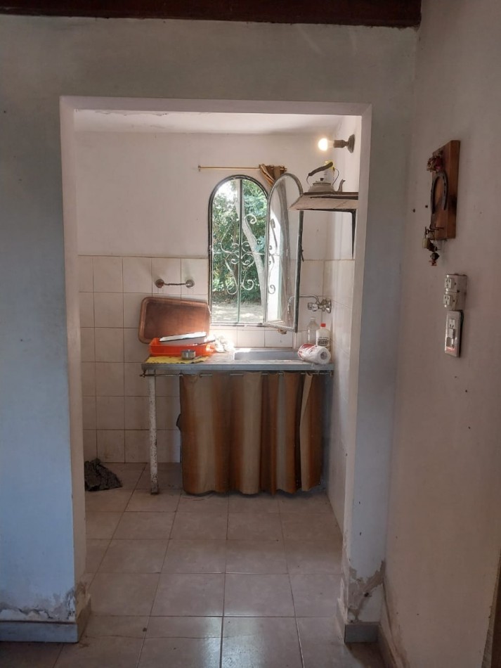 Casa con salida al Rio Carcaraña con una hermosa vista emplazada en 990 m2 con 2 ingresos mas pileta  ideal para un emprendimiento