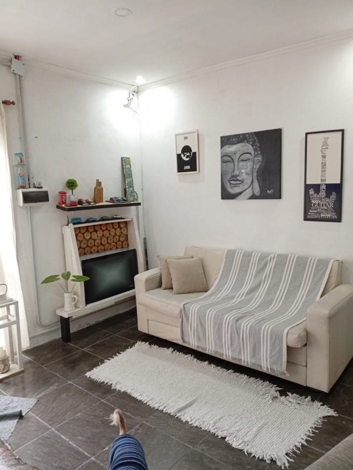 2 Departamentos internos de pasillo unico resuelto en planta baja y alta. reciclado . ideal inversion Zona Norte se escuchan ofertas