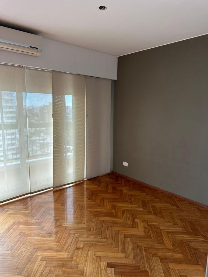 Departamento 3 Dormitorios con Cochera y Baulera inmejorable zona se escuchan ofertas