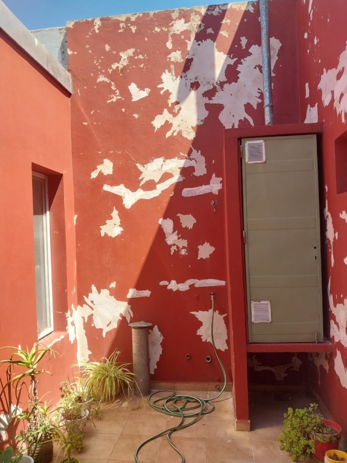 Departamento al frente en 2 plantas con patio amplio luminoso Zona Norte