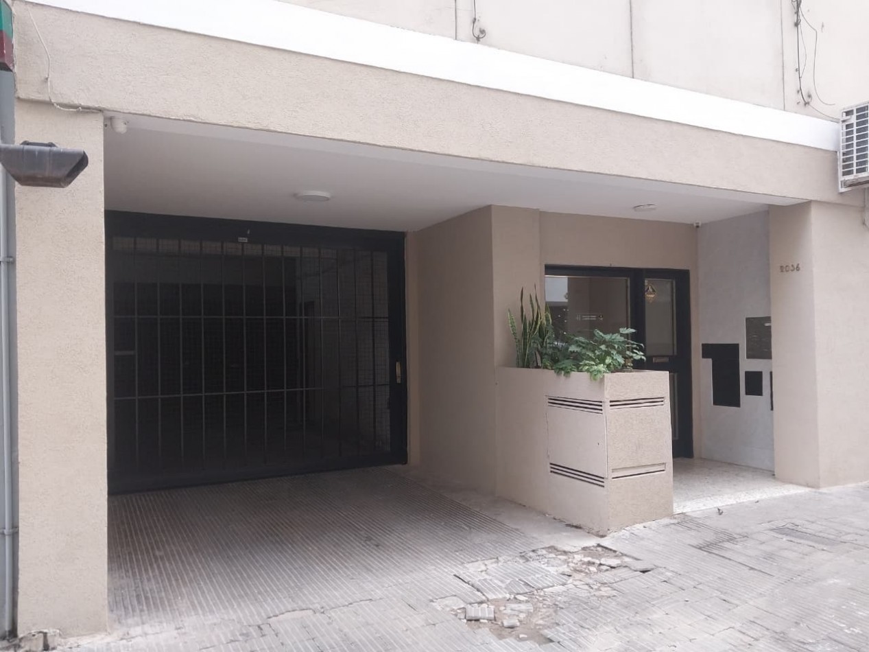 Departamento 2 Dormitorios - Guemes 2036 1° piso con patio a metros del Rio y Boulevares