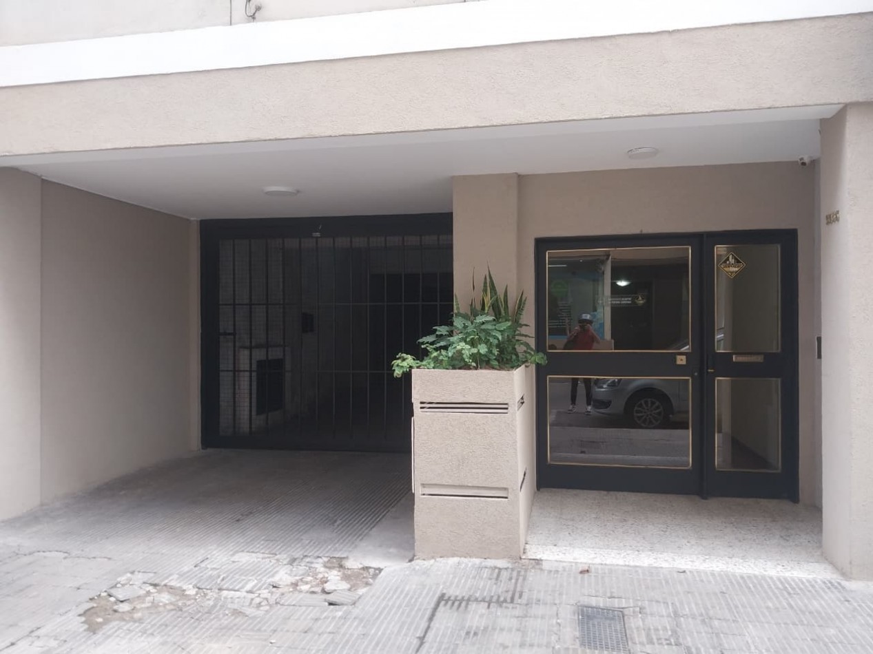 Departamento 2 Dormitorios - Guemes 2036 1° piso con patio a metros del Rio y Boulevares