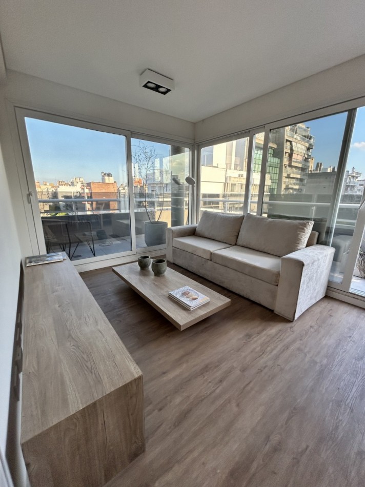  Venta  Semipiso balcones al  frente 2 dormitorios a estrenar 2 balcones  y terraza  exclusiva excelente iluminacion y ventilacion Valor Negociable.