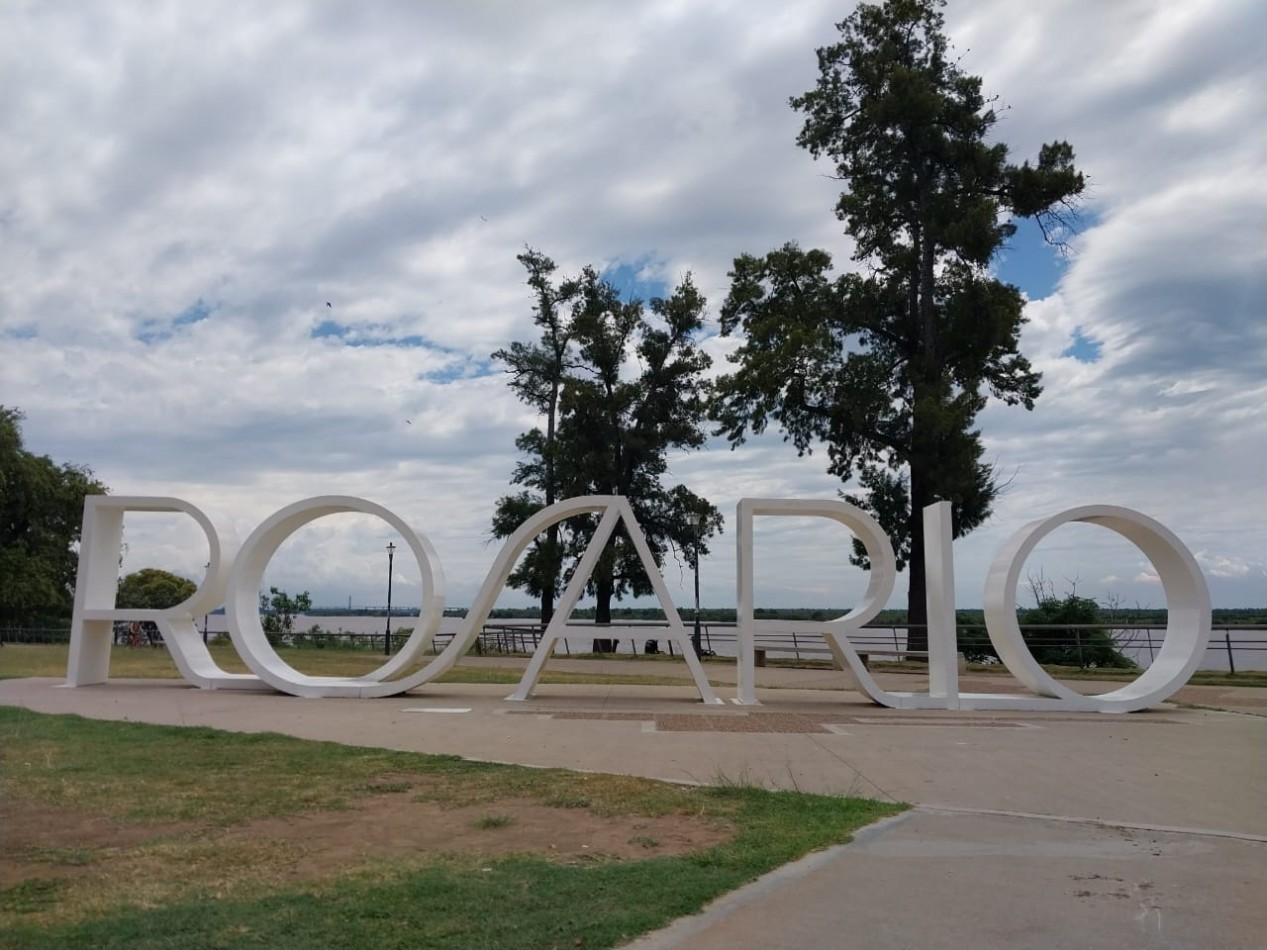 Temporario DISPONIBLE A PARTIR DE JUNIO -  Departamento 1 dormitorio con cochera opcional a partir  disponible Amoblado minimo por 3 dias