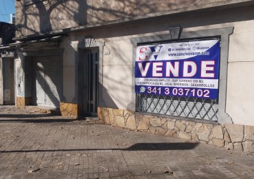 3 Propiedades (2 casas mas terreno) mas local comercial 2 ingresos en un mismo terreno de 389 m2 en 