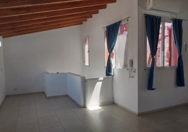 Departamento al frente en 2 plantas con patio amplio luminoso Zona Norte