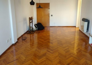 Semipiso al frente 2 dormitorios excelente ubicacion Italia al 1500