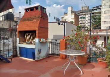 Departamento Interno de Pasillo sin expensas amplio 2 plantas patio terraza asador se aceptar permuta por inferior con patio zona centro